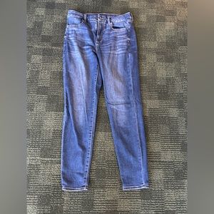 American Eagle Curvy Jeans